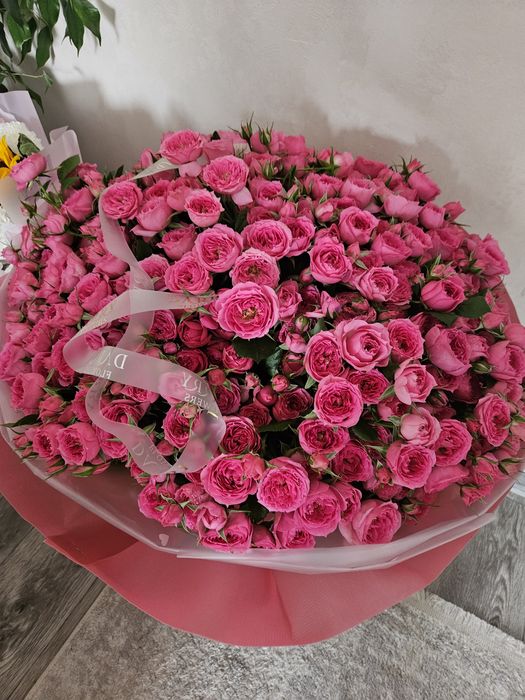 Продам букет из спрей роз