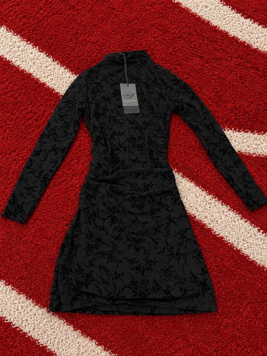Rochie neagra cu imprimeu floral