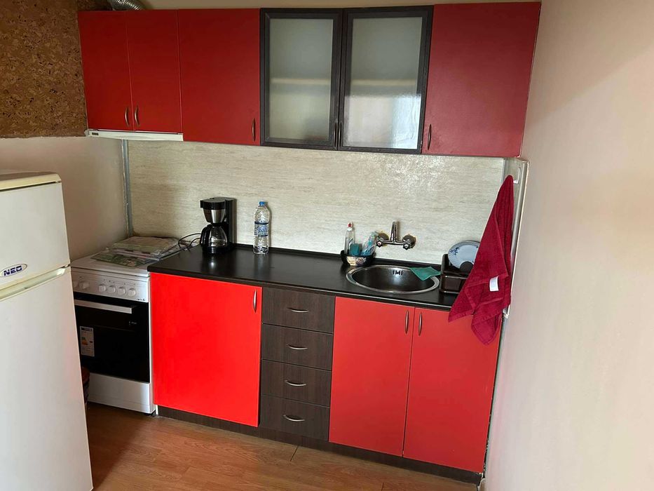 Продава се Двустаен апартамент в Бургас, Лазур - 55 кв.м за 7 €/кв.м - Снимка #2