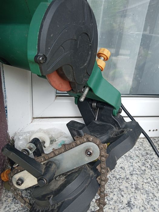 Mașină electrică de ascuțit lanțuri drujbă