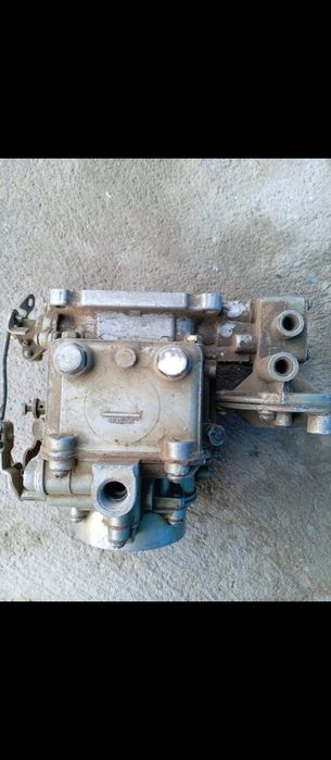 Продается трамблер и карбюратор на газ 53