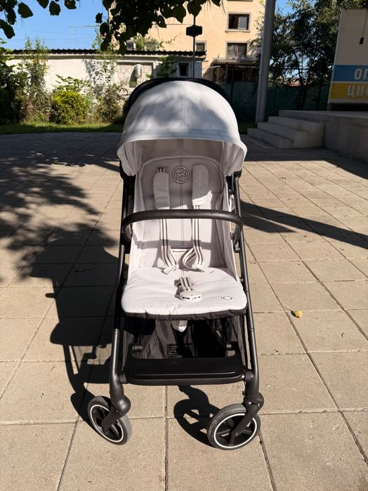 Лятна количка Cybex BEEZY