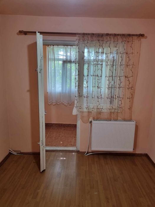 Apartament cu 3 camere