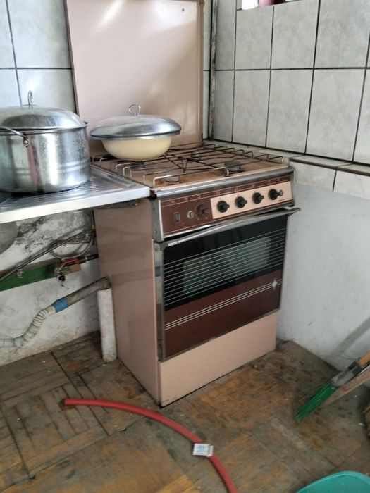 Газ плита в отличном состоянии