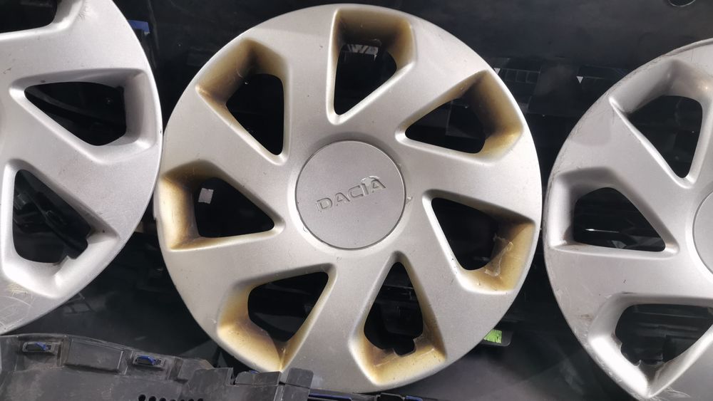 Capace originale R15 dacia Logan, sandero...