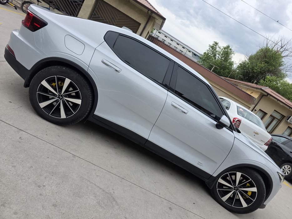 Volvo Polestar-2 СРОЧНО продаётся.