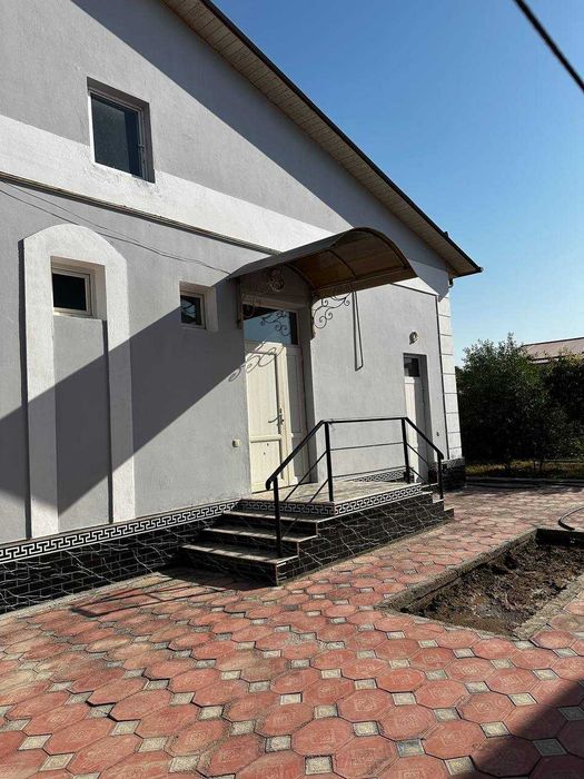 NAVOIY Varq 2 Zulfiyaxonim KOTEJ sotiladi