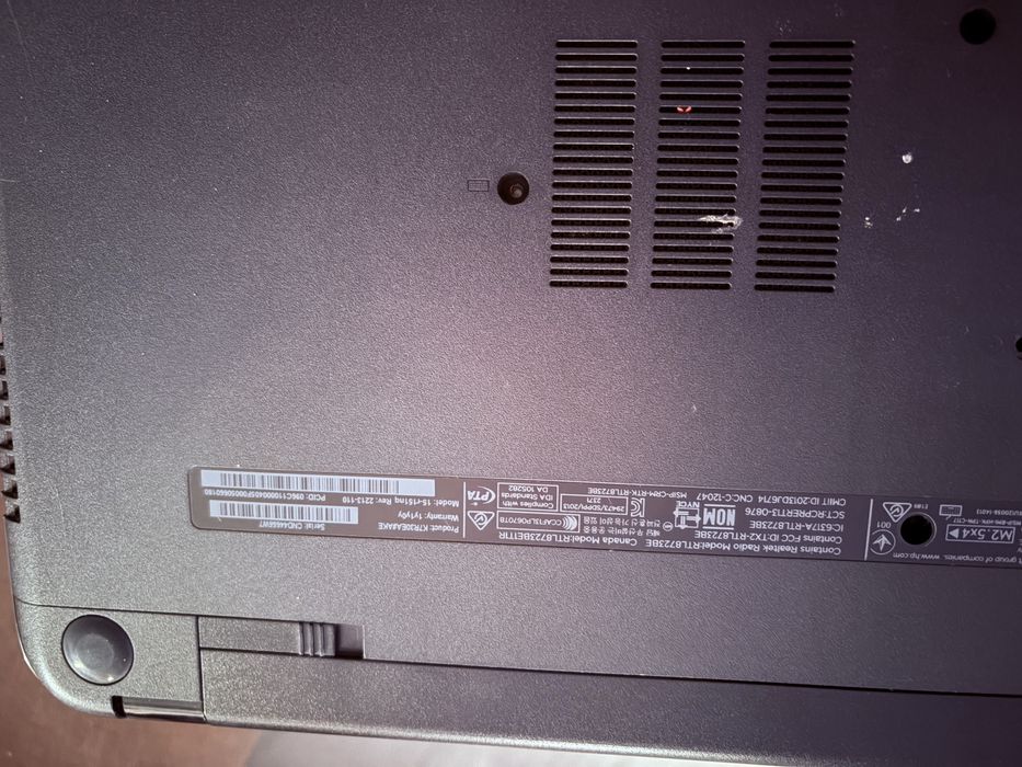 Laptop hp 15r dezmembrat