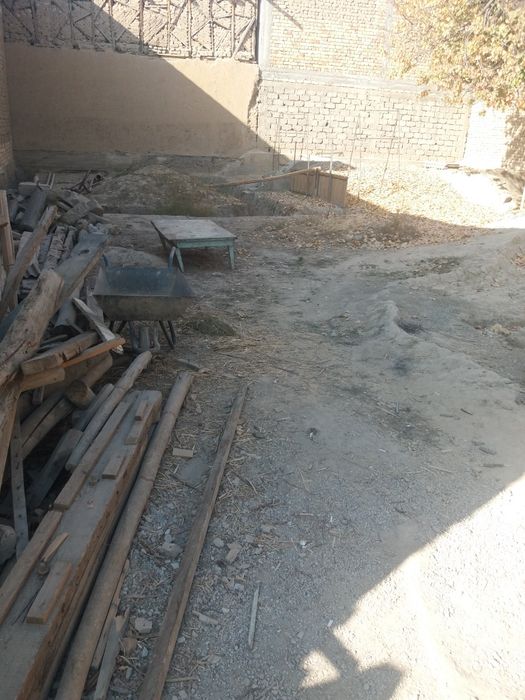 toshkent shahrida yer sotiladi