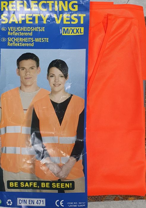 Жилет сигнальный оранжевого  цвета