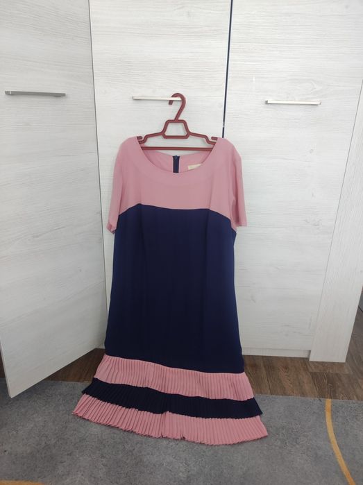 Продам платье летние , размер 50-52, 40-42