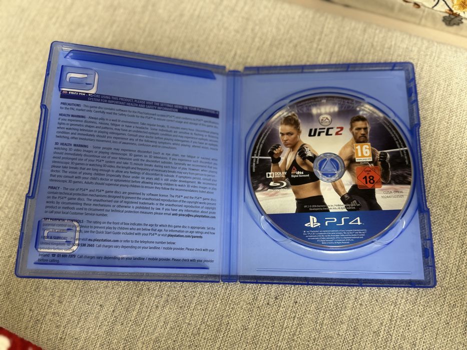 Ps 4 de vanzare 1TB e in stare perfecta