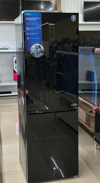 Холодильник Midea glass