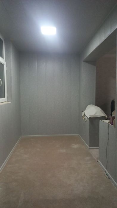 Продаётся 2 ком кв наличными или с выкупом 33000$