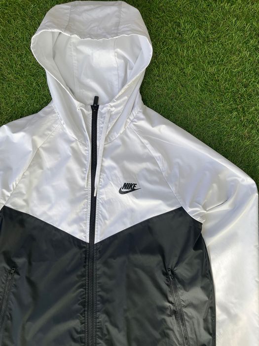 Дамско горнище / ветровка : Nike Sportswear Club S