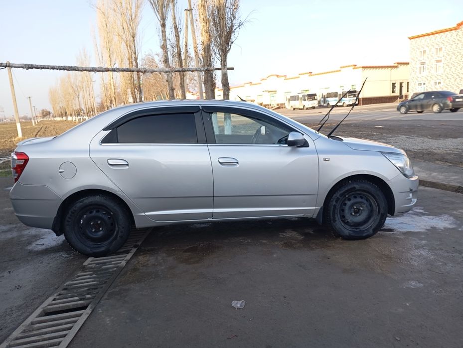 Cobolt mashina sotiladi