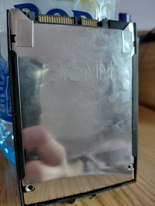 Vând SSD SanDisk X400 de 256GB