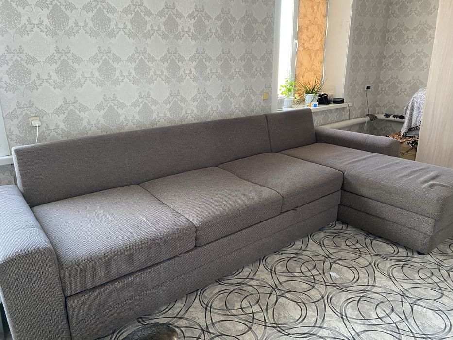 Продам диван большой