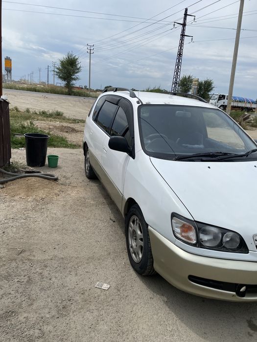 Продам машину в хорошем состояние