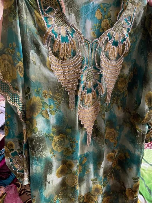 Продам платья женские больших размеров