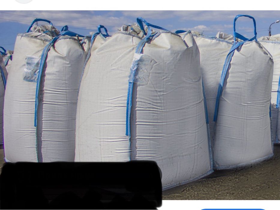 Навоз и чернозем в мешках