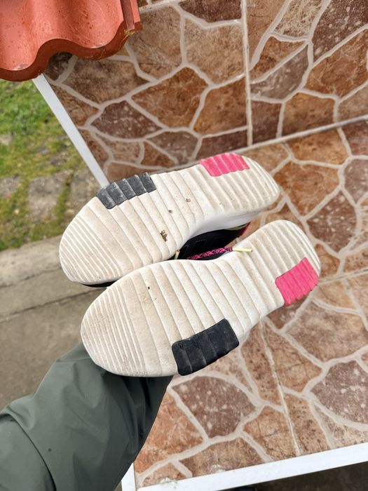 Adidas маратонки 37