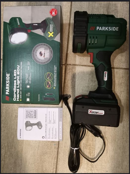 Parkside lanterna lampa proiector cu baterie 20V si auto 12V