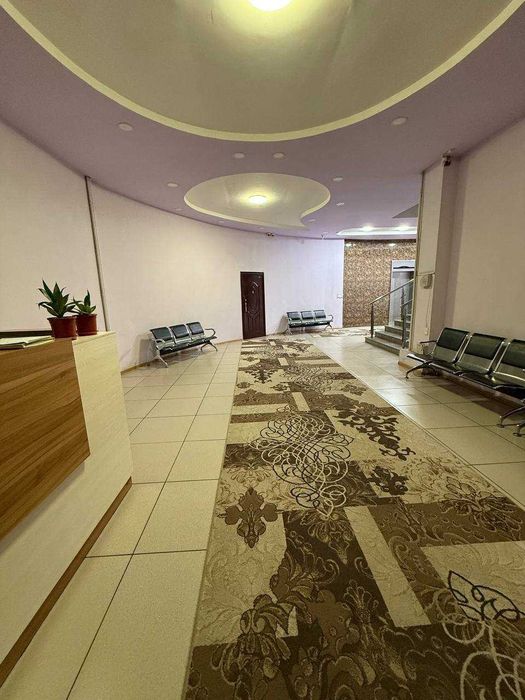 Продаётся здание в центре города! университет Вестминстер. 6777 м²