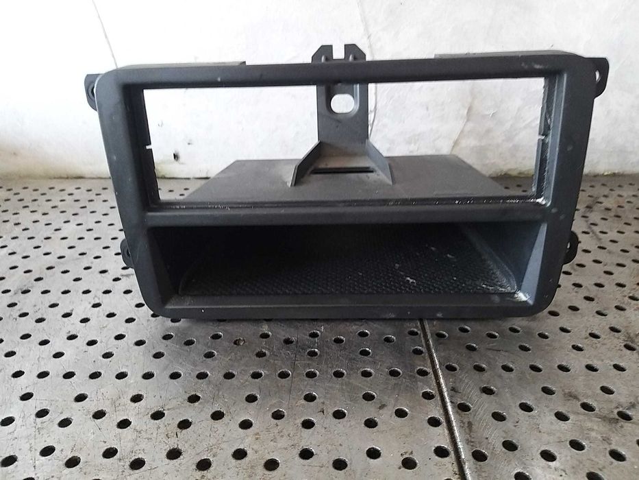 Rama centrala cu sertar depozitare vw golf 6 5k 1k0857058a
