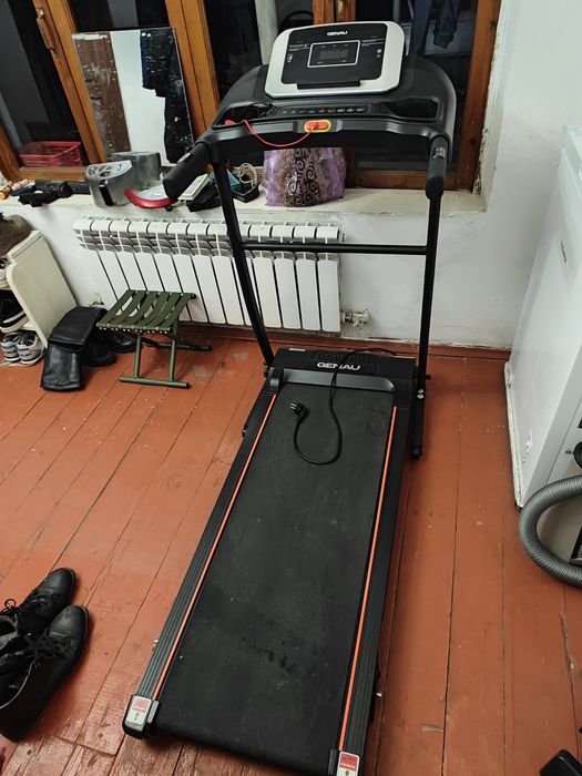 Продам беговую дорожку Genau X30