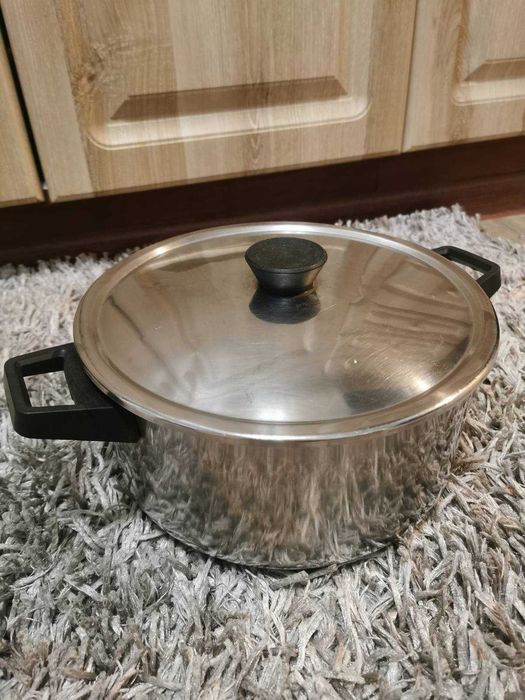 Продавам българска тенджера 5литра Хром Силистра от социализма