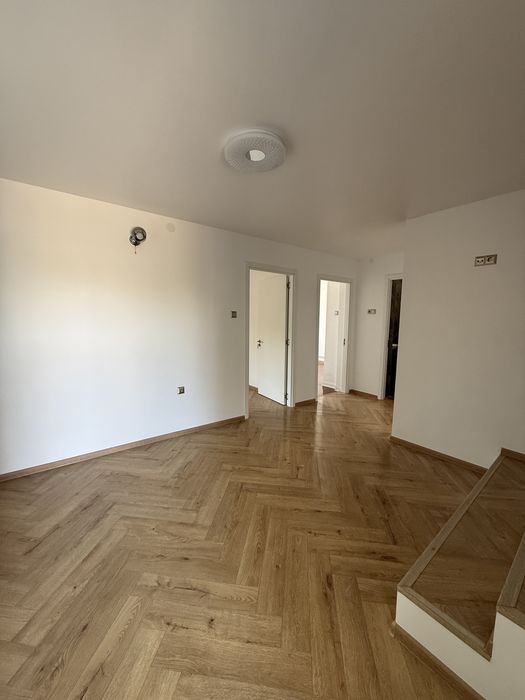 Casa de vanzare