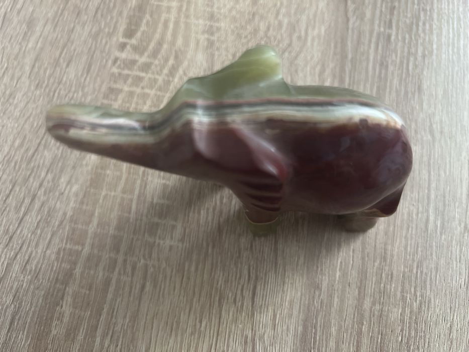 Слоник из оникса