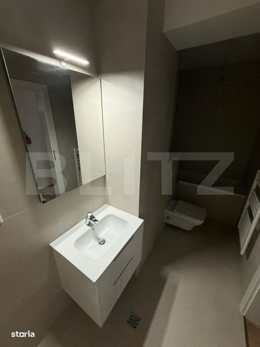 Apartament 3 camere, 65.60 mp, zona Primagra