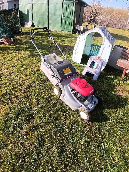 Косачка за трева HONDA