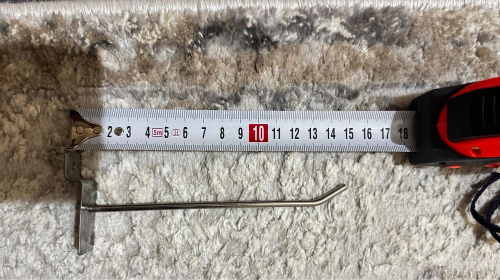 Продаю крючок универсальный