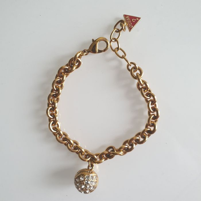 Комплект от три части Guess