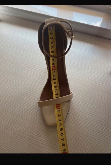 Sandale cu toc YSL