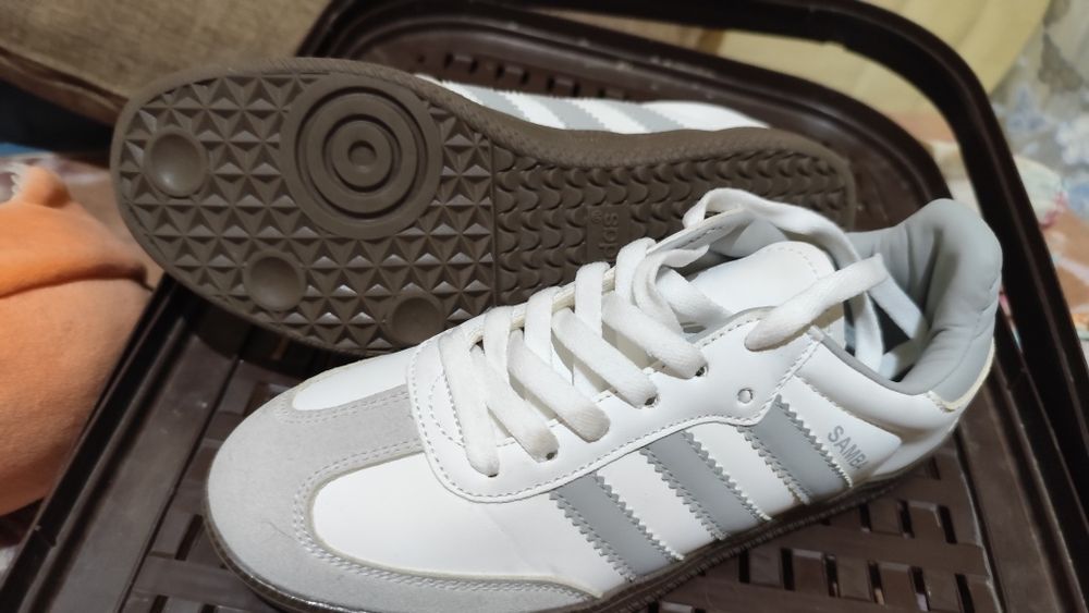 Кросовки продаю классное