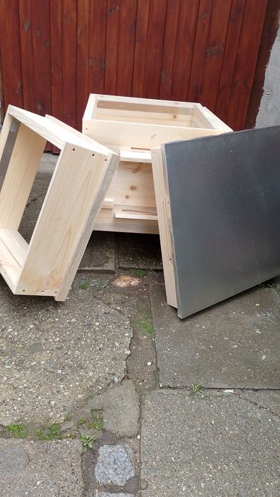 Произвеждам пчелни кошери