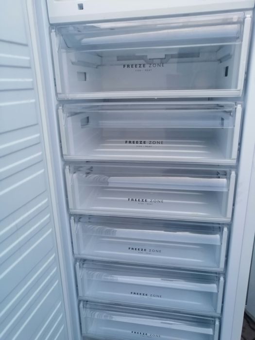 Продам морозильник