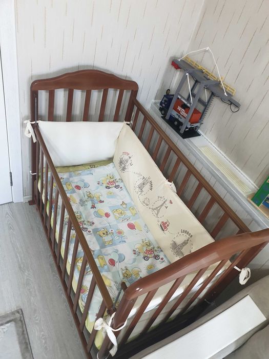 Детская кроватка