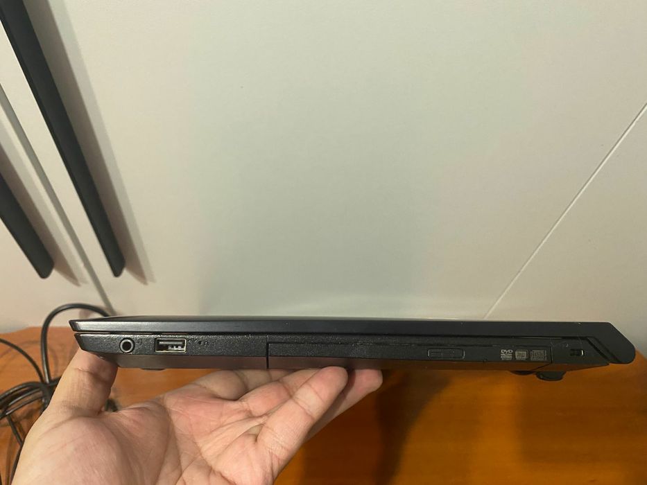 Lenovo QuadCore intel с матовым экраном + SSD