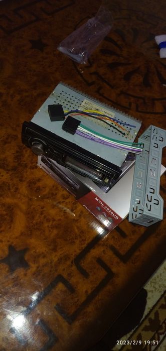 Авто магнитофон кор каданаш зур