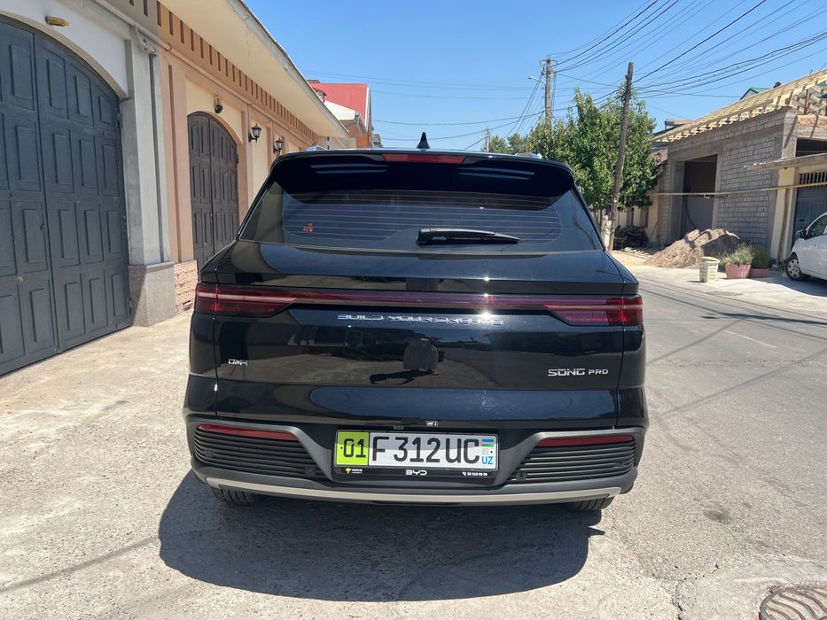 BYD Song Pro машина 2024 года, пробег 10,800км