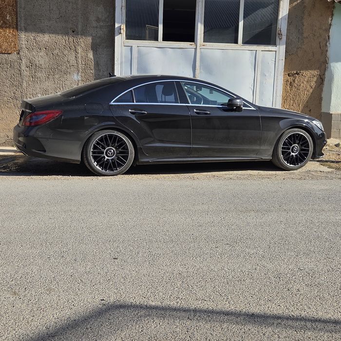 Диски Мерседес Бенз разнаширокый