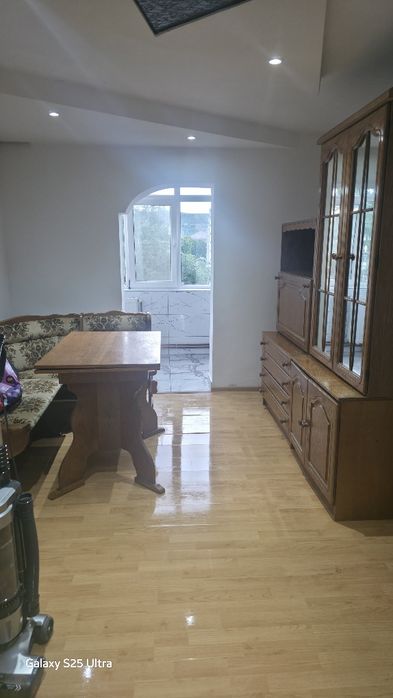 Chirie apartament cu 3 camera