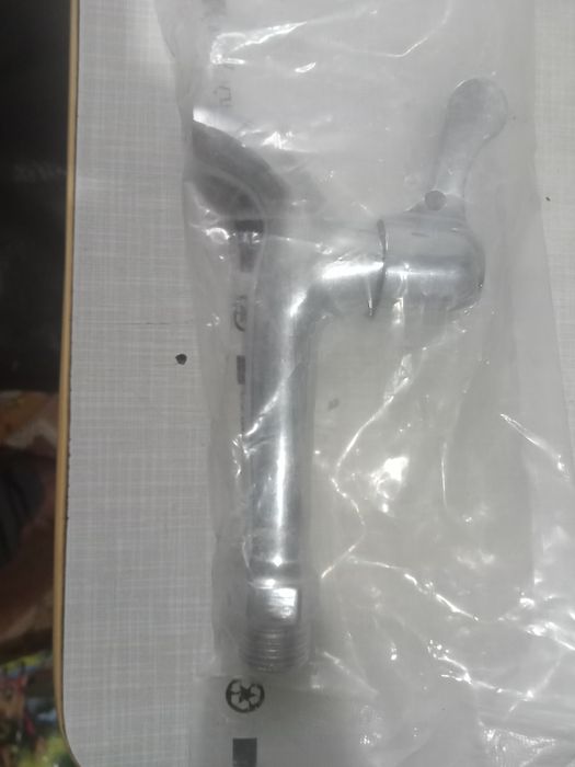 Продам, кран полуоборотный, новый.