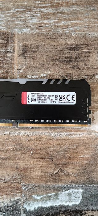 16GB DDR4 3200Mhz CL16 (RGB) - Kingston Fury Beast