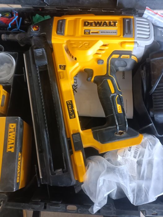 DEWALT DCN890 подам тушку